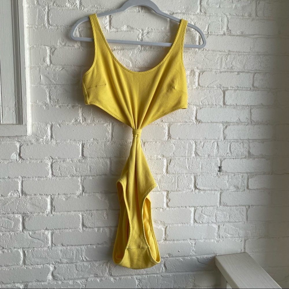 Abercrombie & Fitch Swimsuit Size Large
